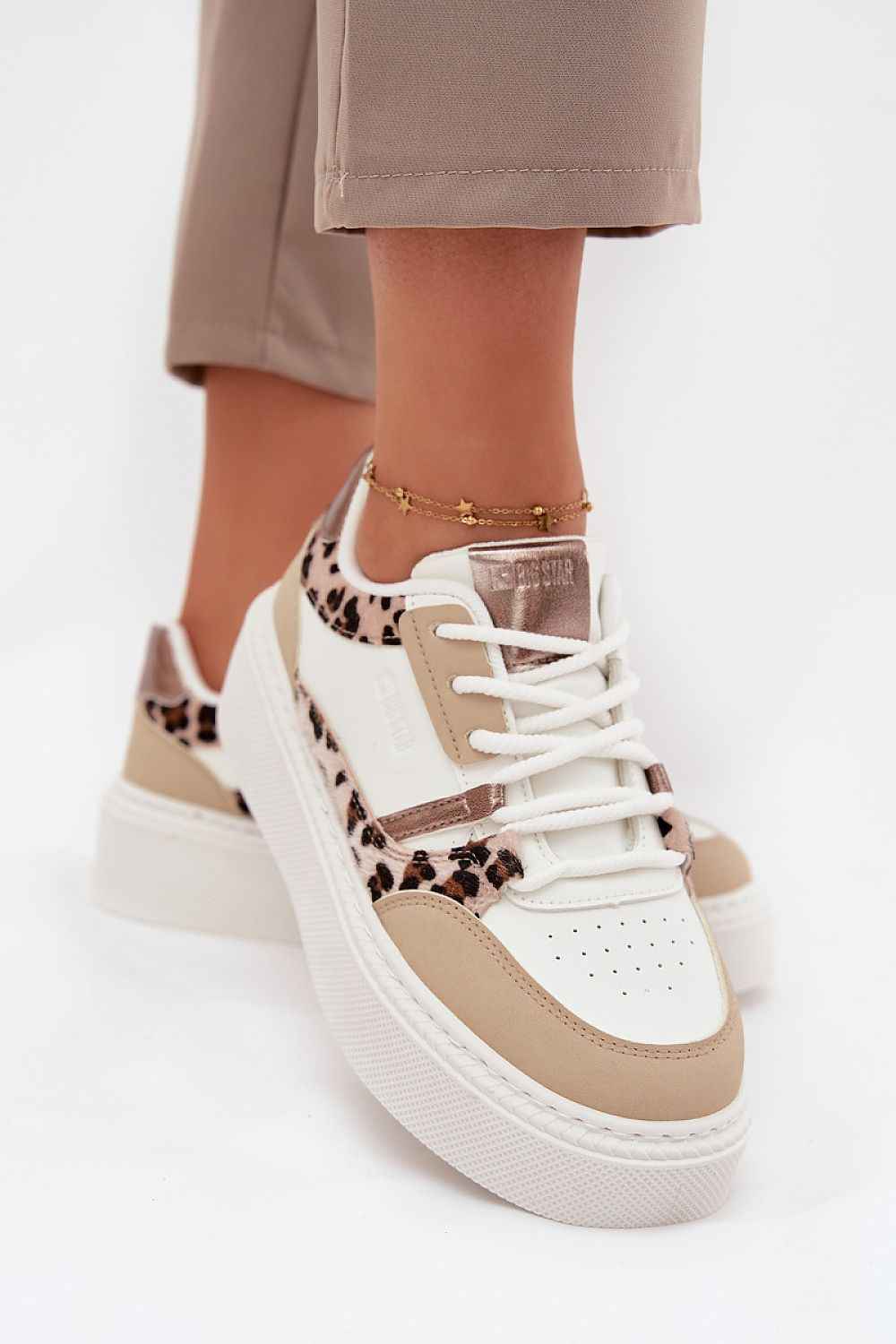 Sport Shoes model 216469
